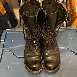 Corcoran jump boots 9D. USA. Model 1500. EUC. Some wear to heals. “Combat Boot”